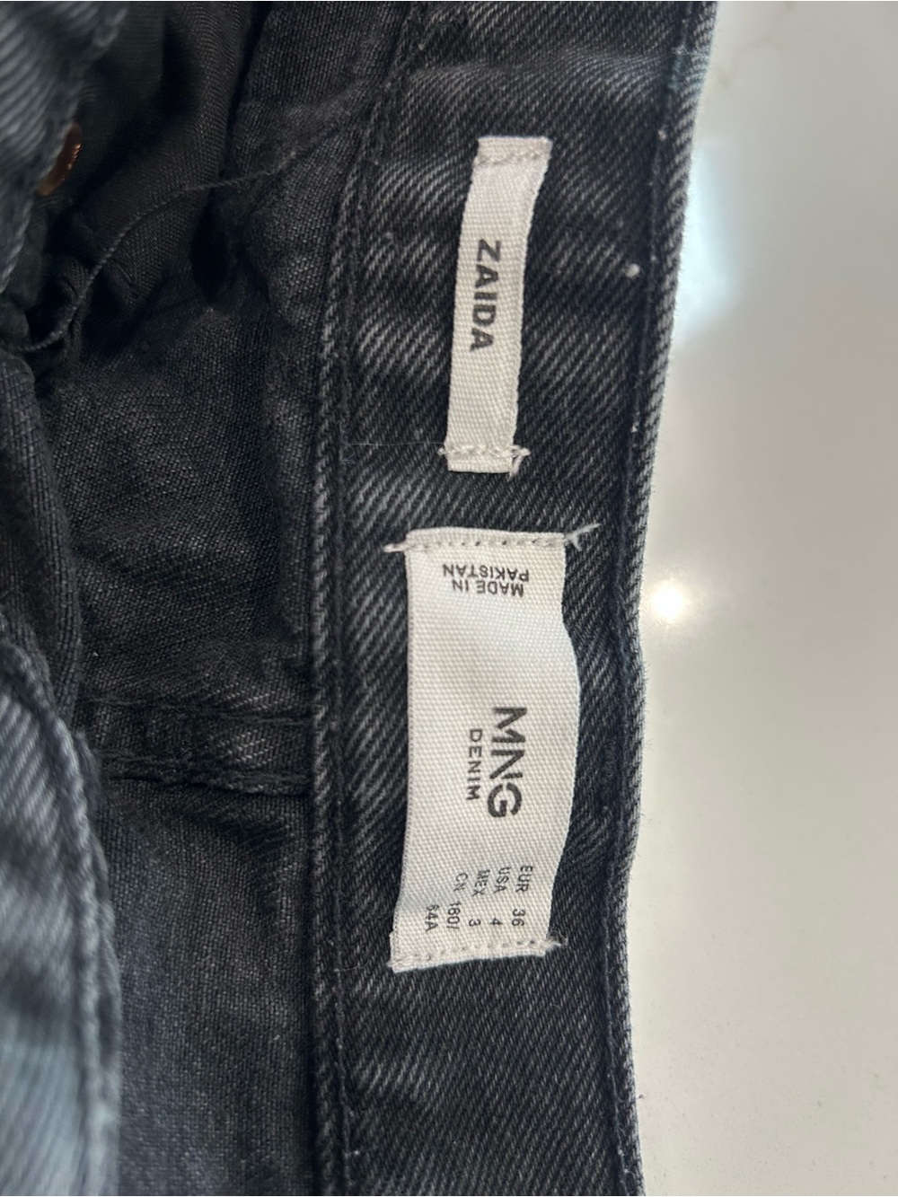 Mango Zaida Women's Black High Rise Denim Shorts Size 4 Button 5-Pocket - Picture 3 of 5